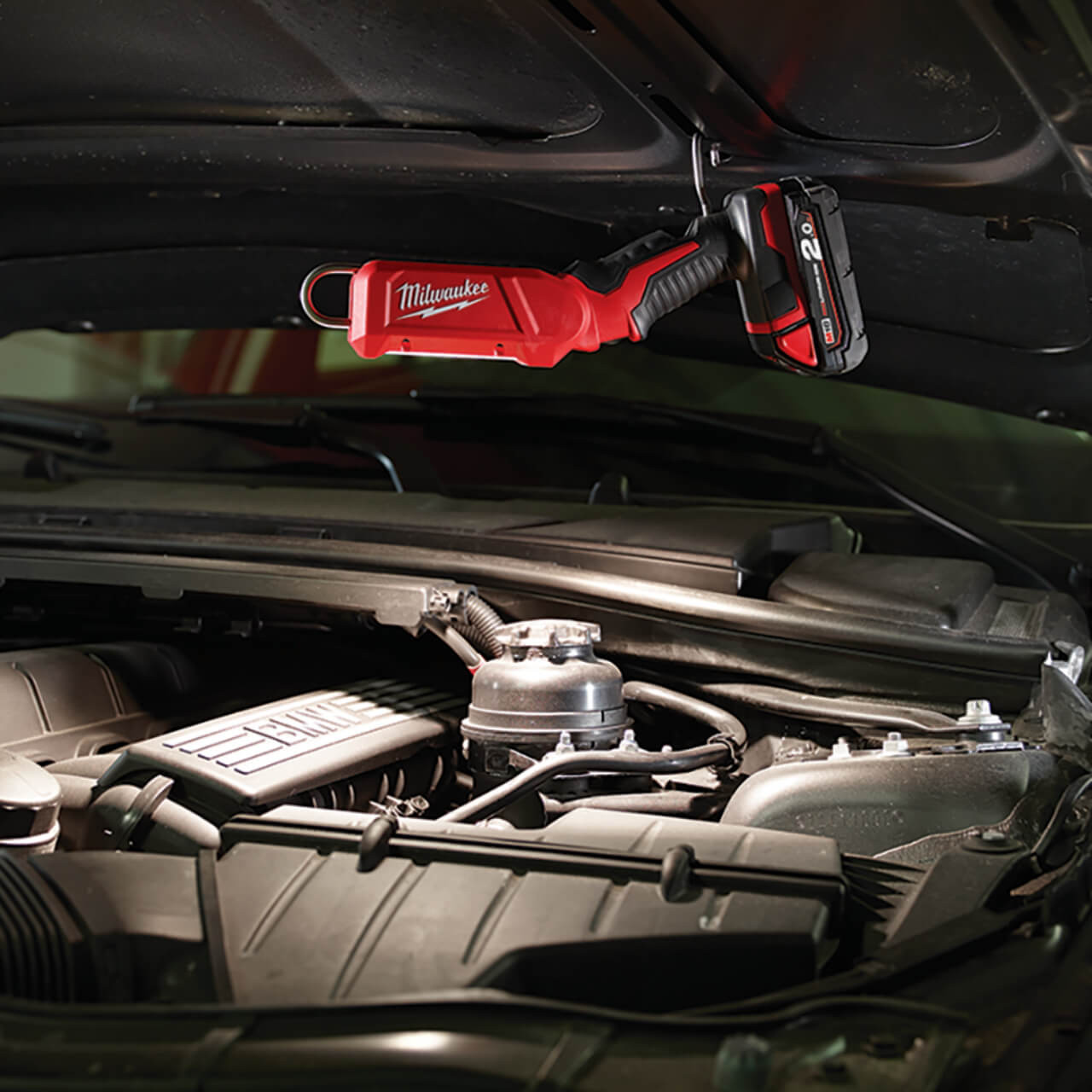 Milwaukee M18 Redlithium-Ion 2.0Ah Compact Battery