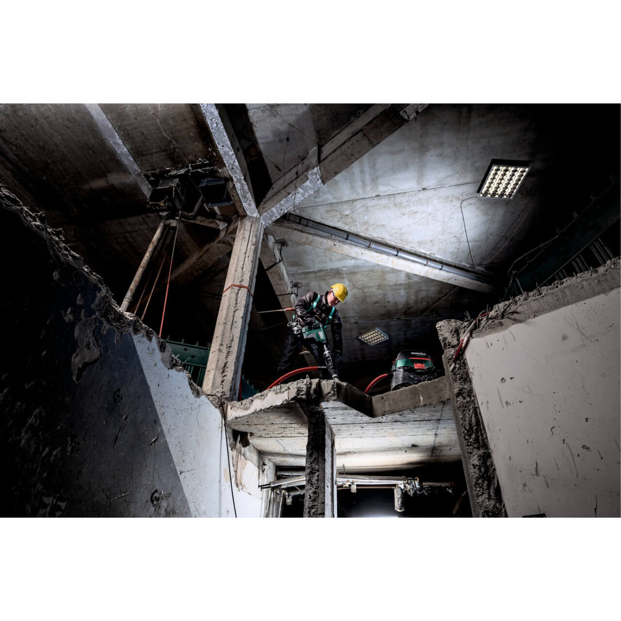 Metabo KHEV 11-52  BL Brushless SDS Max Rotary Hammer 2 Mode 52mm 1500W