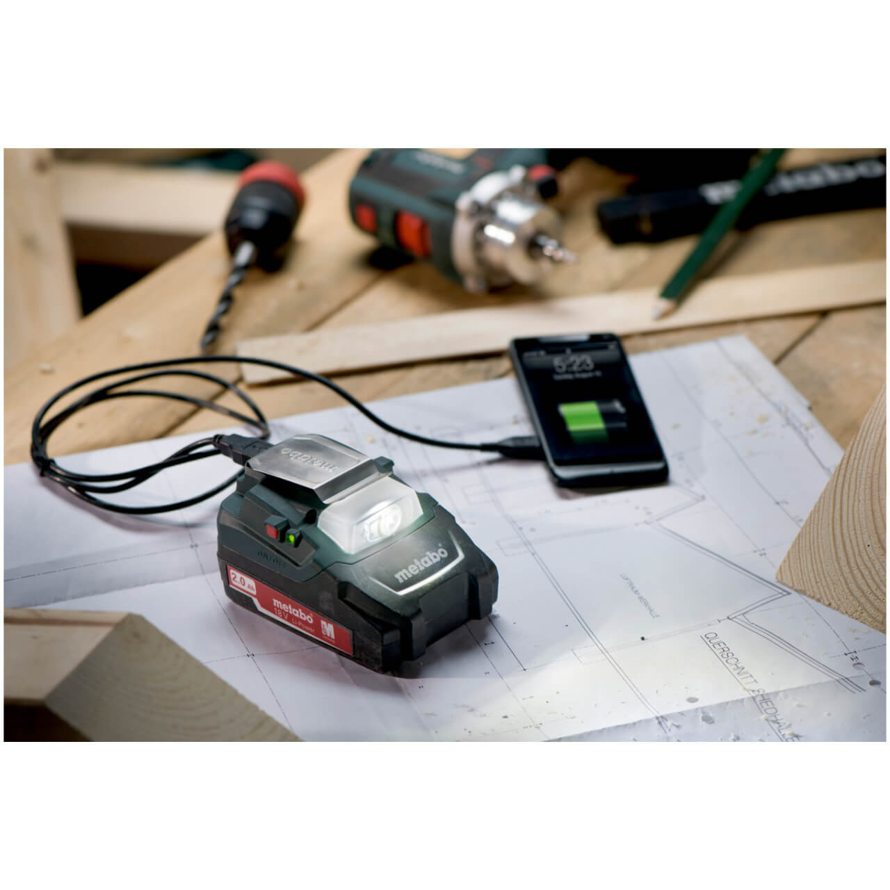 Metabo PA 14.4/18 18V Power Adapter with 12V Connection + 2 x 5 V USB Ports + LED Light