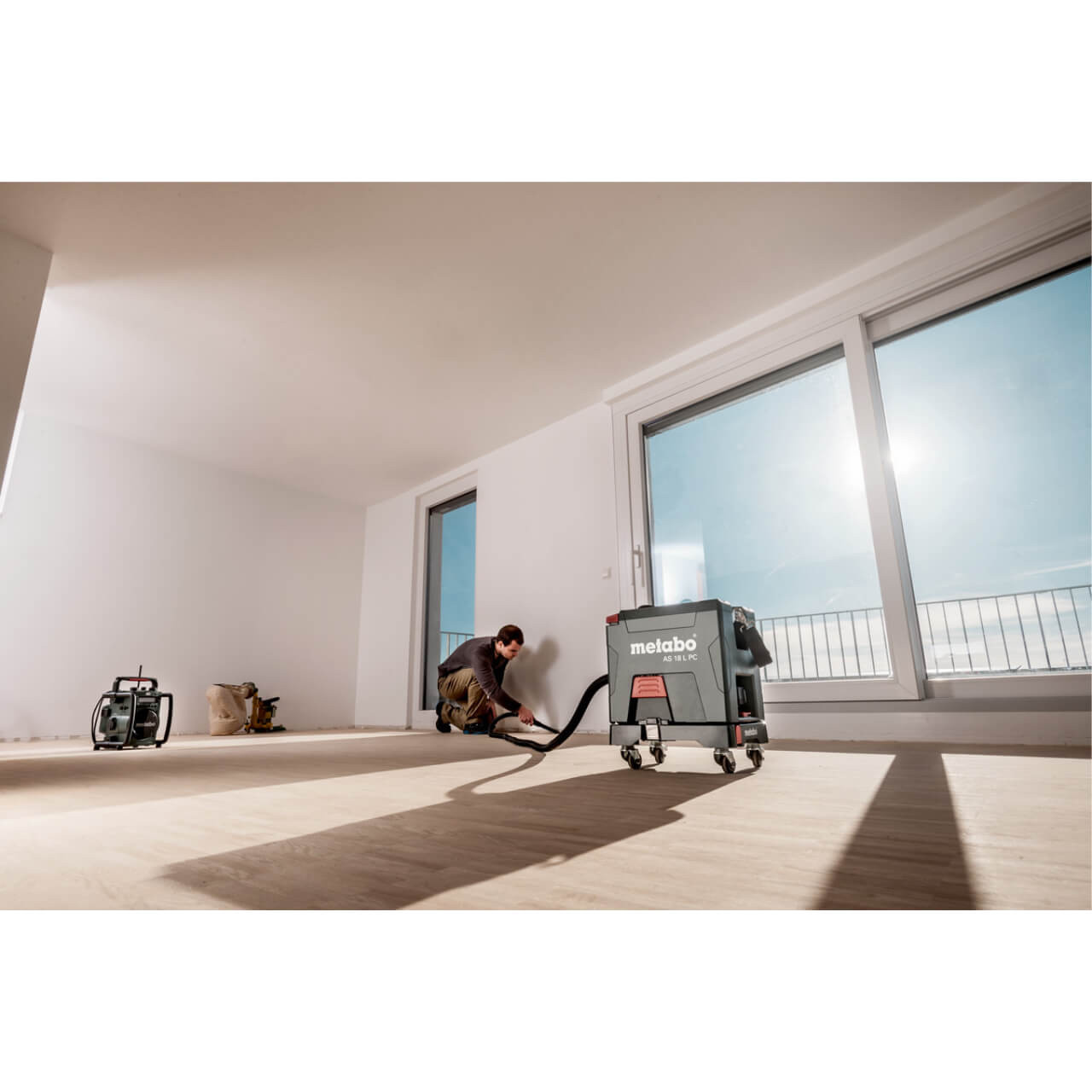 Metabo 18 V Cordless Vacuum Cleaner - SKIN ONLY