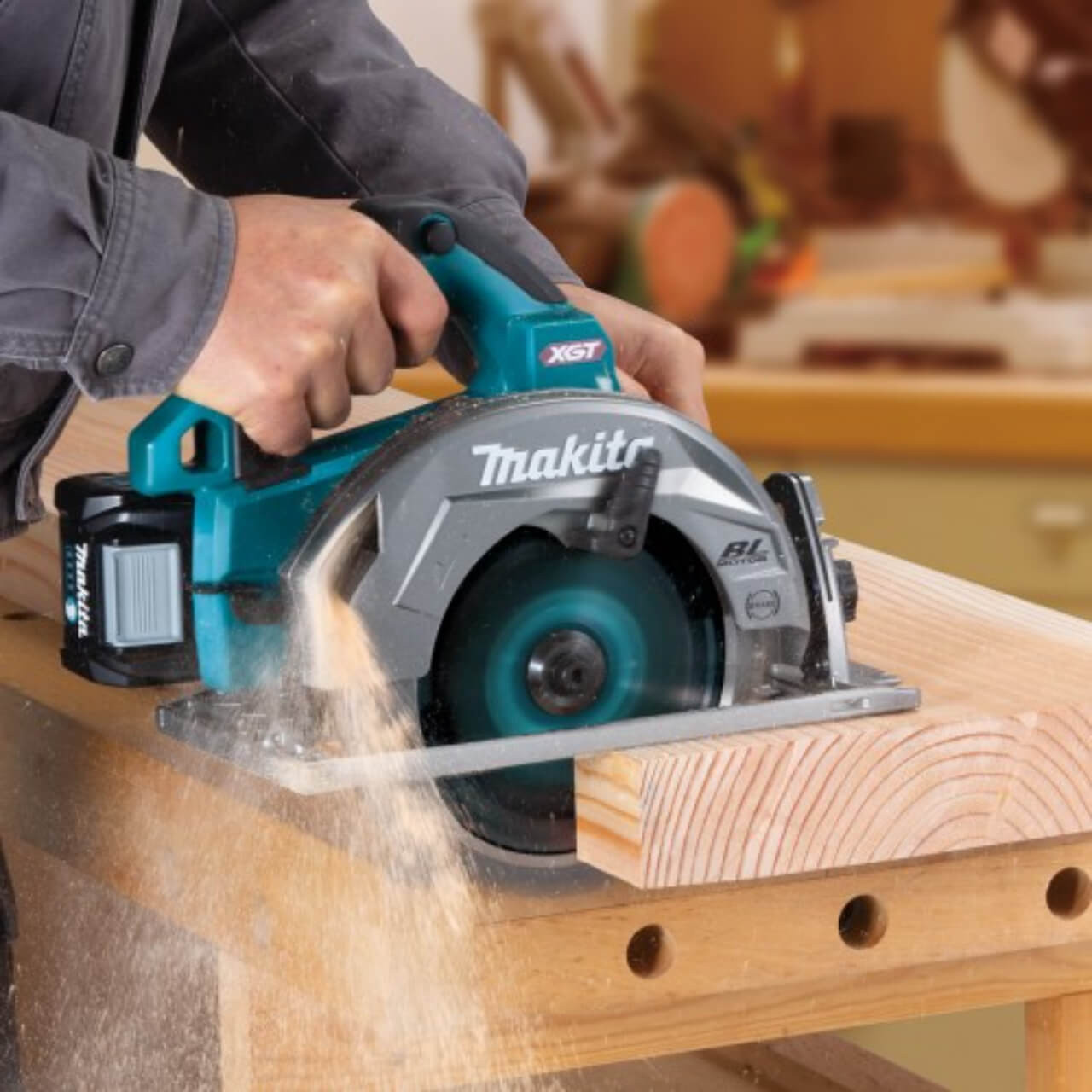 Makita 40V Max BRUSHLESS AWS* 185mm (7-1/4”) Circular Saw - Tool Only