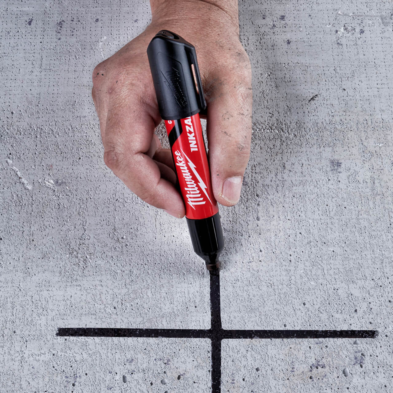 Milwaukee Inkzall Black Large Chisel Tip Marker 12pk