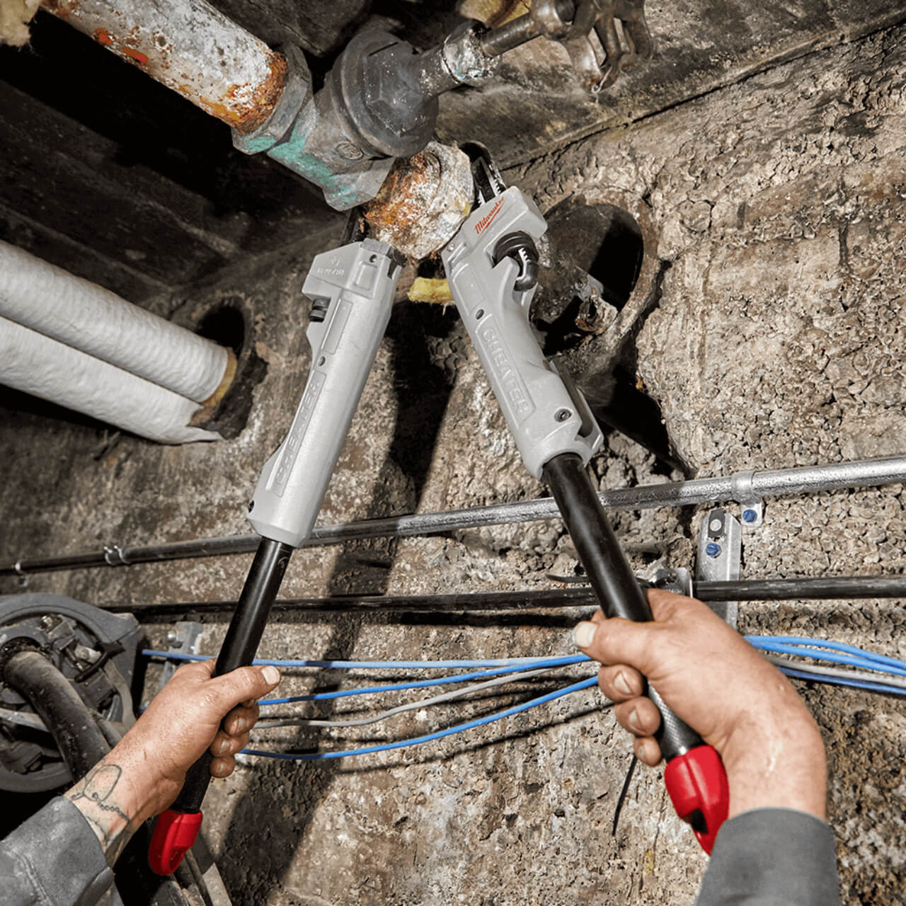 Milwaukee Cheater Pipe Wrench Adaptable