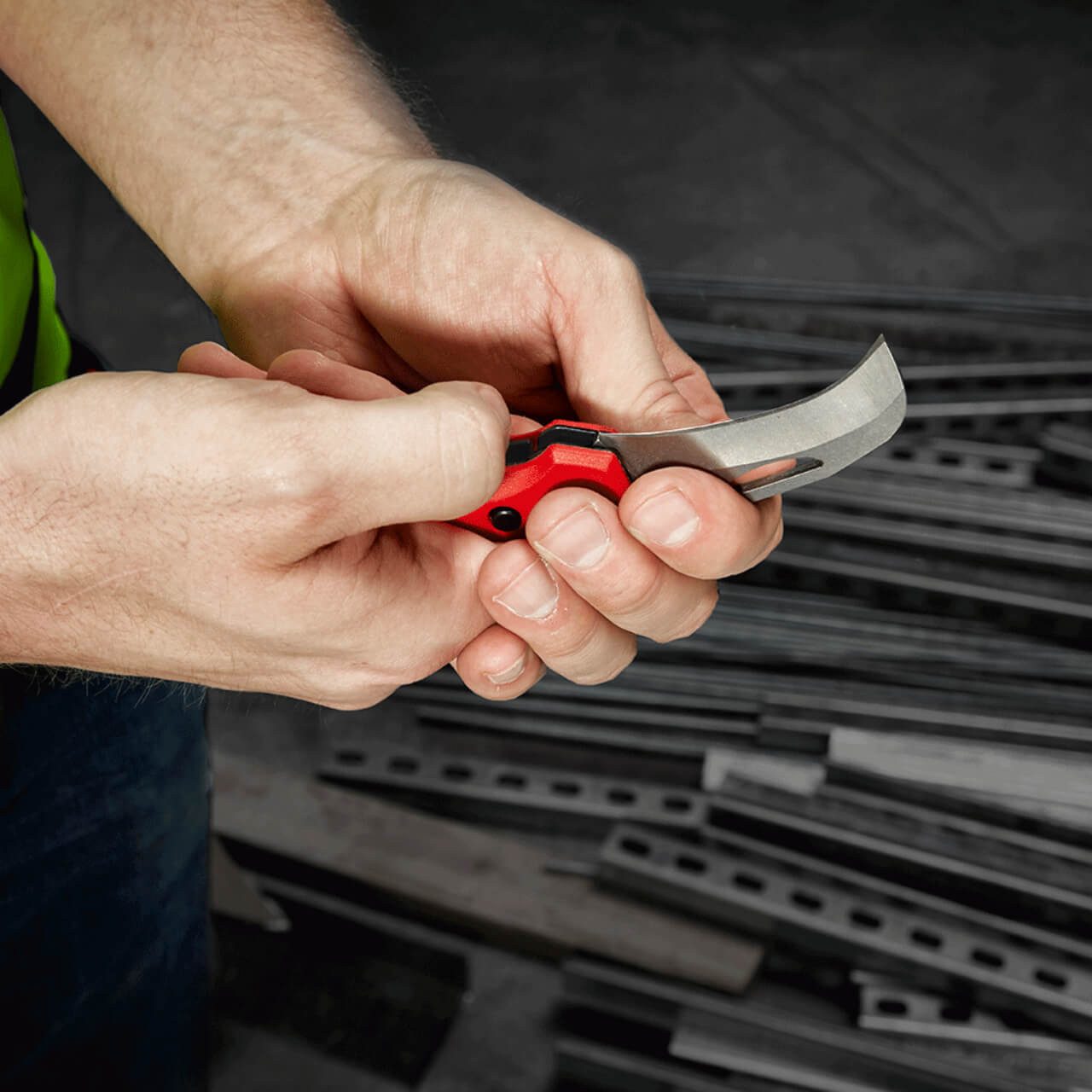 Milwaukee Fastback Hawkbill Flip Knife