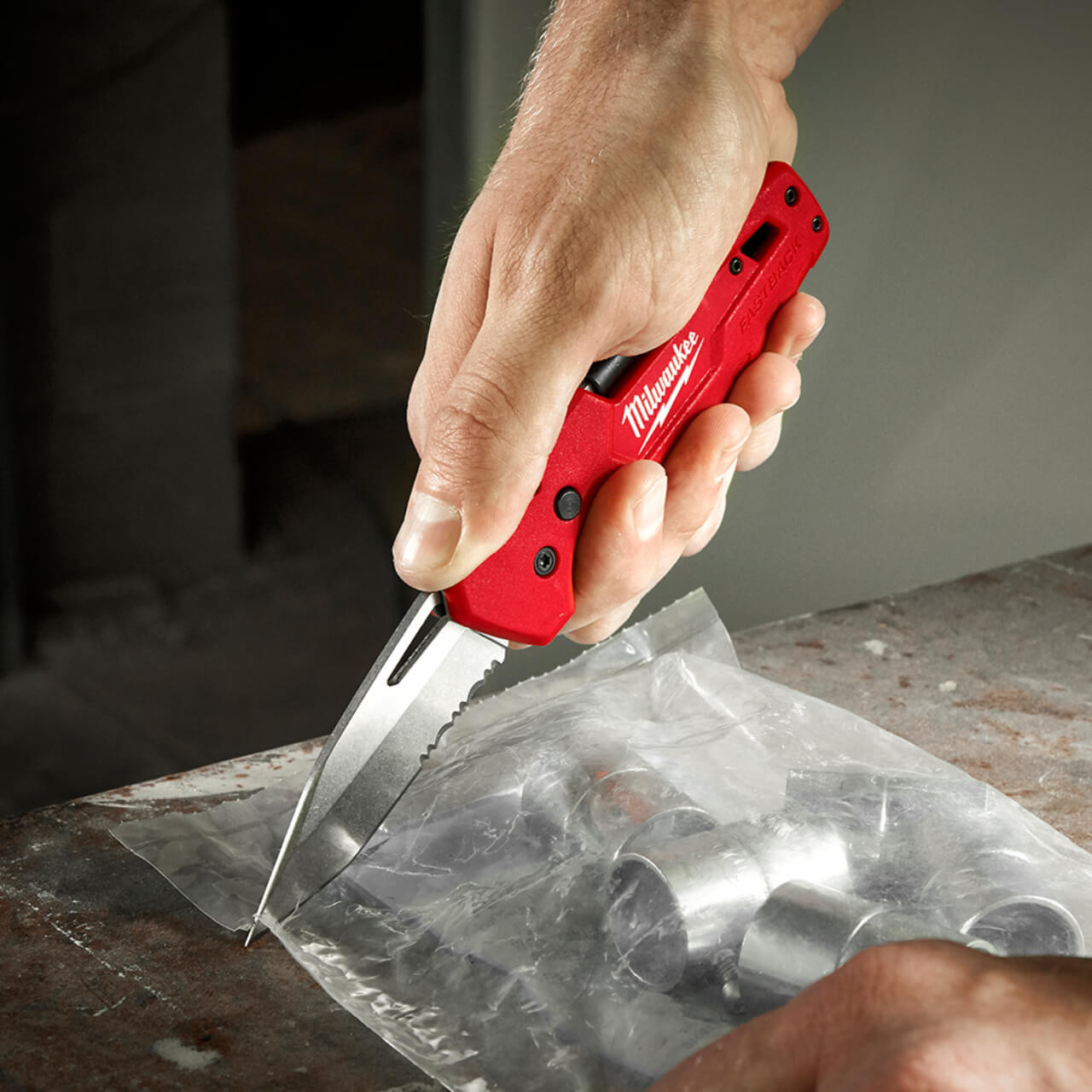 Milwaukee Fastback Multi-Function Knife