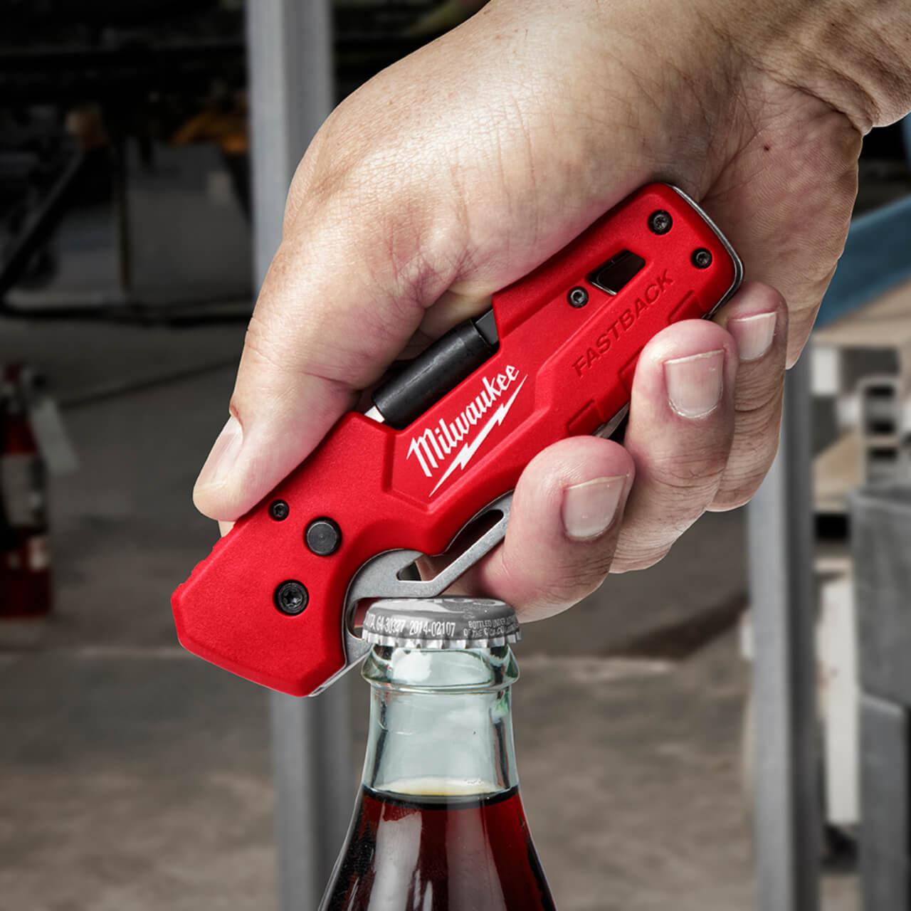 Milwaukee Fastback Multi-Function Knife