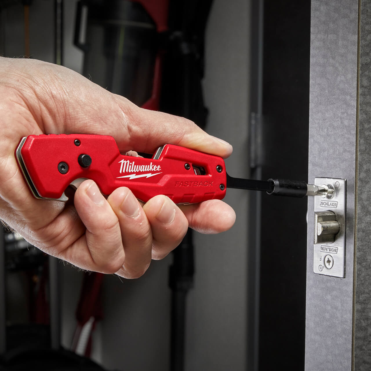 Milwaukee Fastback Multi-Function Knife