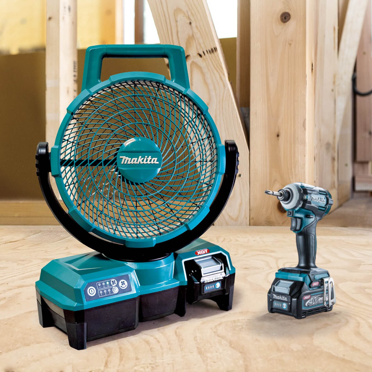 Makita 40V Max 235mm Jobsite Fan - Tool Only