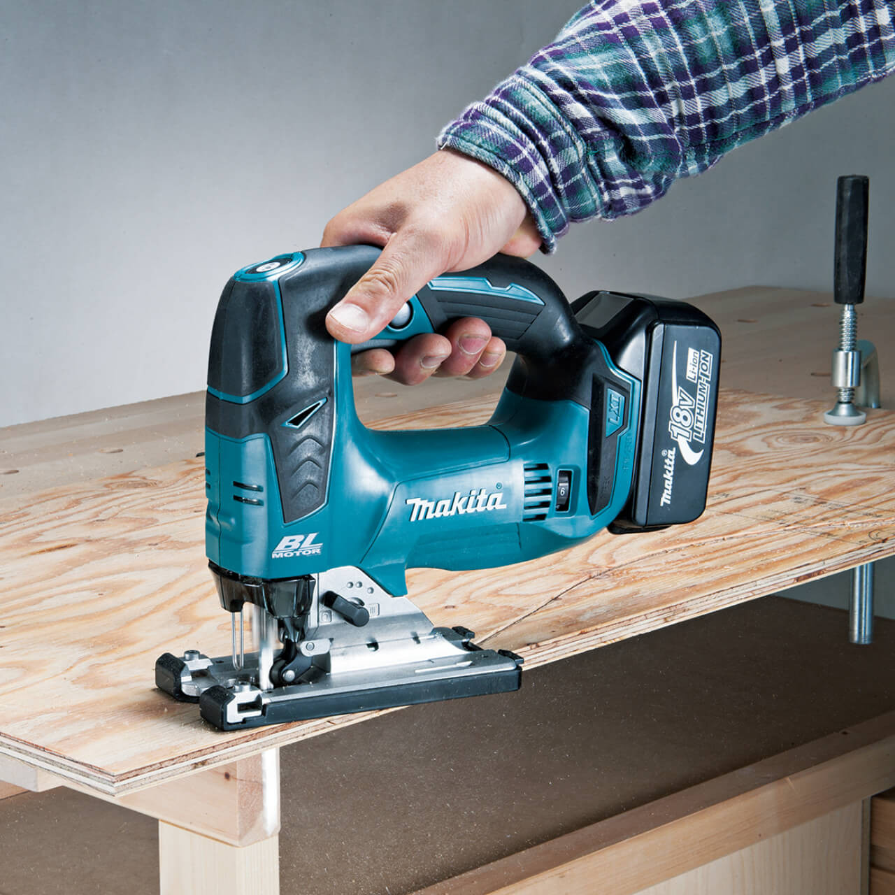 Makita 18V BRUSHLESS D-Handle Jigsaw - Tool Only