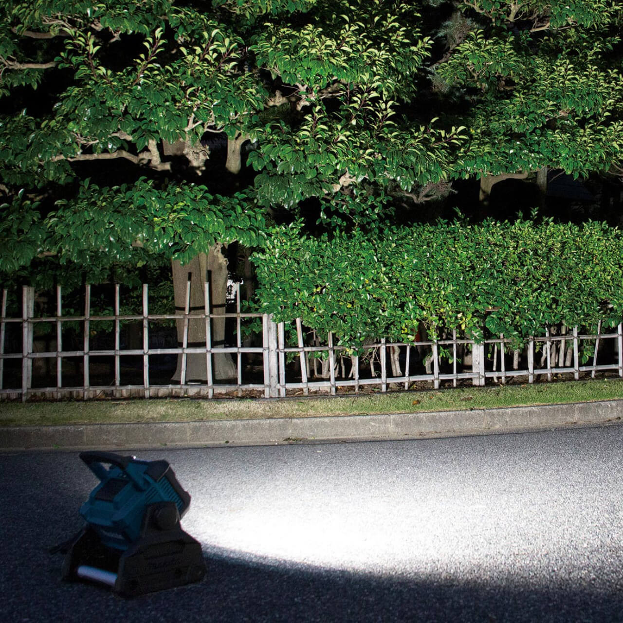 Makita 18V LED 3.000lm Work Light - Tool Only