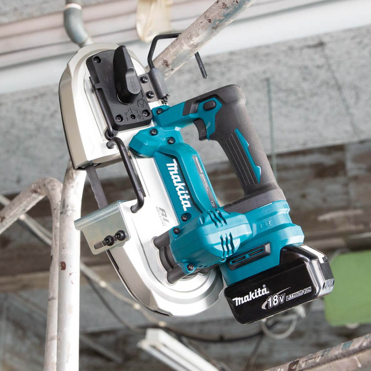 Makita 18V BRUSHLESS Compact 51mm Band Saw - Tool Only