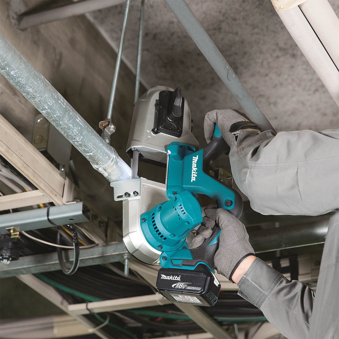 Makita 18V 64mm Band Saw - Tool Only