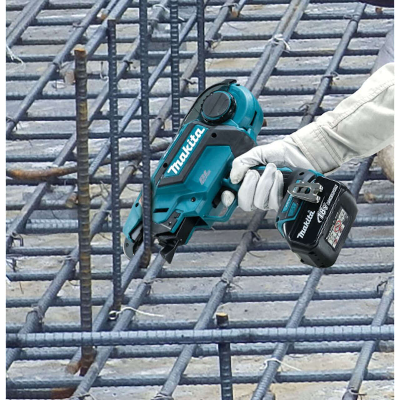 Makita 18V BRUSHLESS Rebar Tying Tool (Includes 5x reels of wire) - Tool Only