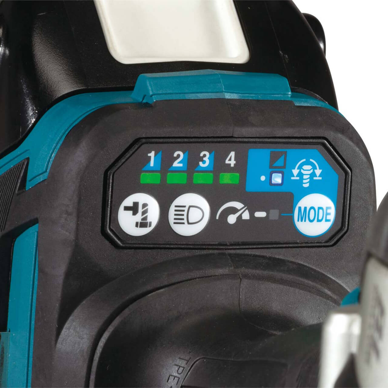 Makita 18V BRUSHLESS 1/2” Impact Wrench. 700Nm - Includes 2 x 5.0Ah Batteries. Rapid Charger & Makpac Case