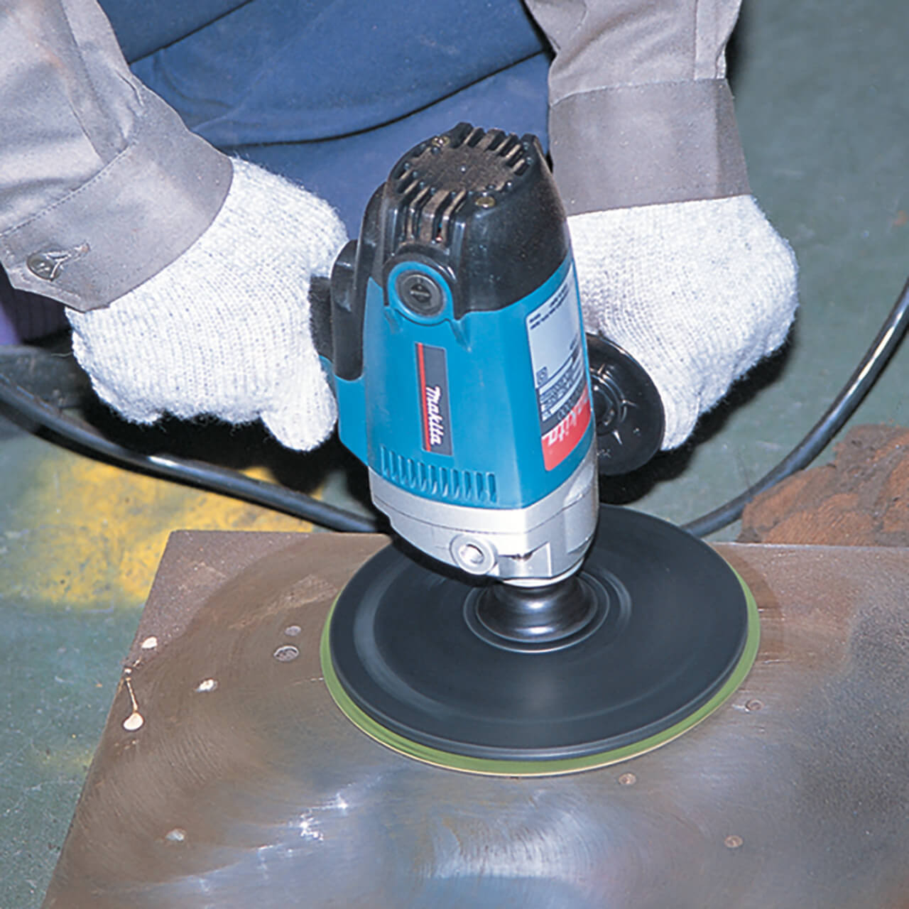 Makita 180mm (7”) Disc Sander. 900W