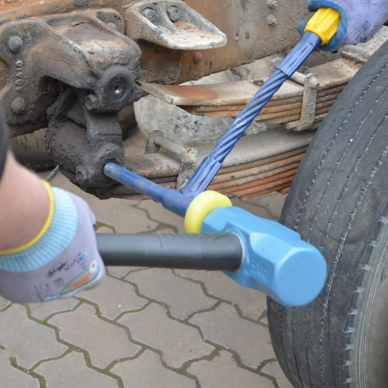 Mumme Tools 19mm Wire Rope Punch Chicken Bar Mumme Tools 19mm Wire Rope Punch Chicken Bar