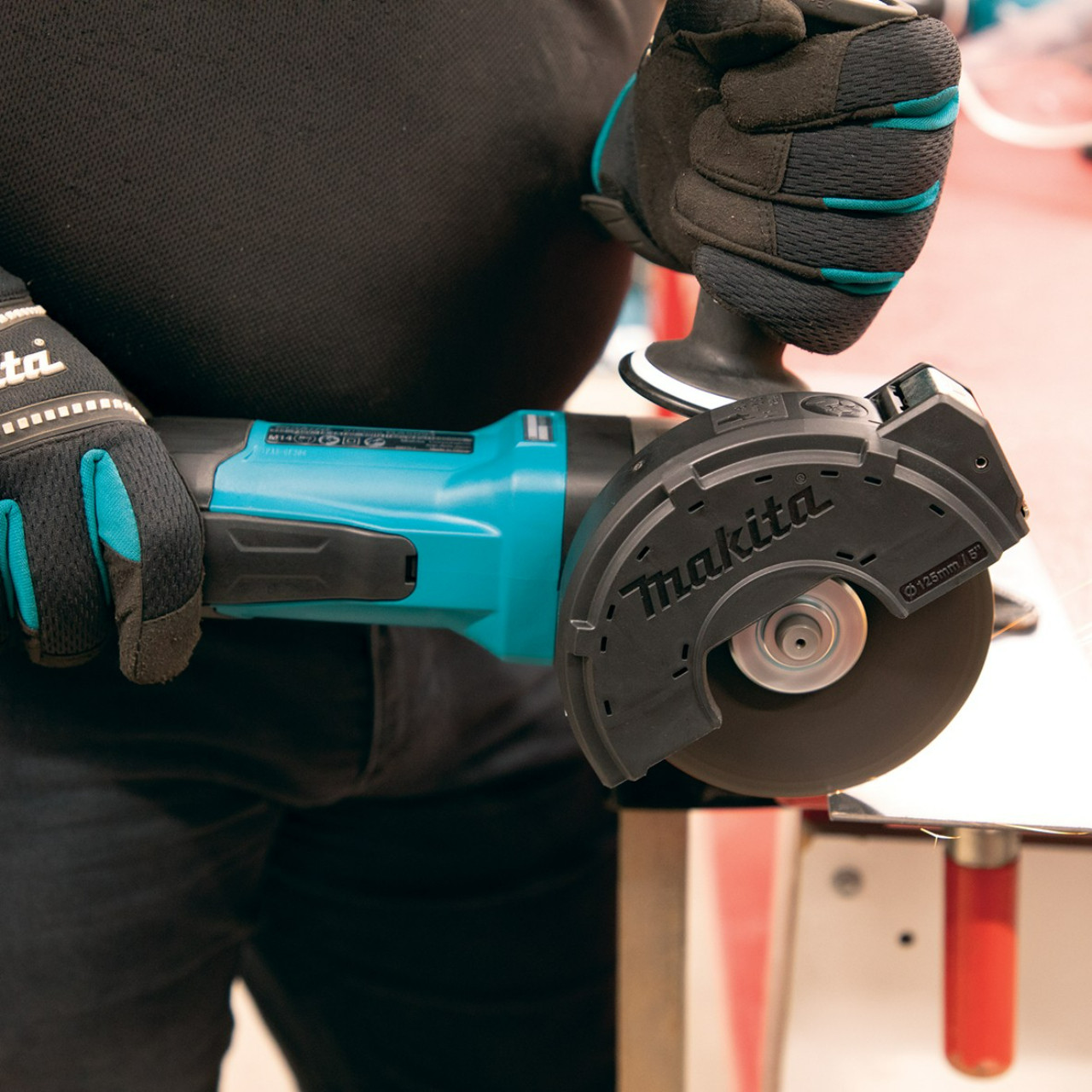 Makita 125mm (5”) 1900W Paddle Switch Angle Grinder inc Mechanical Brake