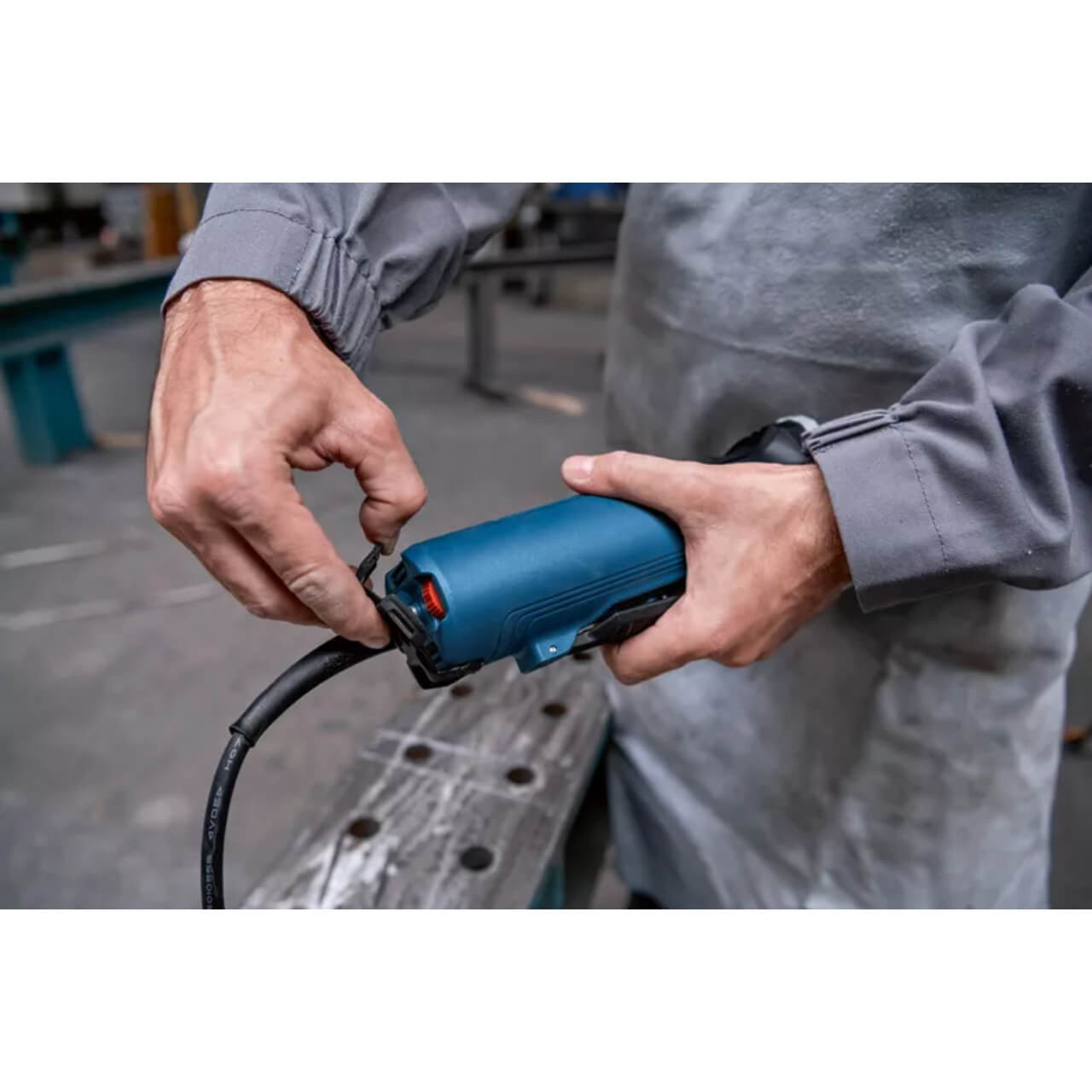 Bosch 125mm 1700W Angle Grinder GWS 17-125 PS  Professional  Angle Grinder 240V