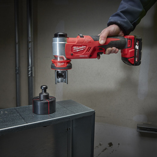 Milwaukee M18 Force Logic Cordless 6T Knockout Tool 16mm (5/8”) - 63mm (2-1/2”)