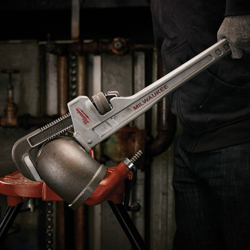 Milwaukee 600mm Aluminium Pipe Wrench