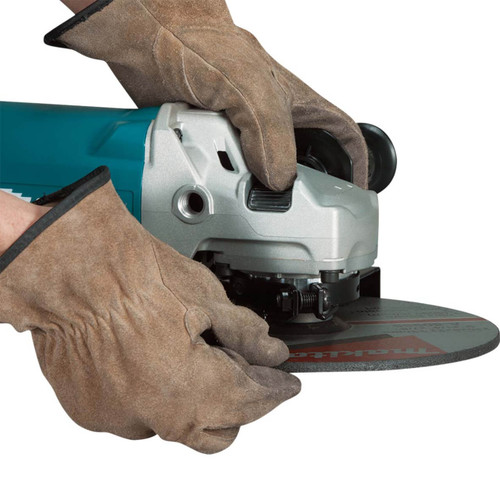 Makita 230mm (9”) Angle Grinder. 2200W