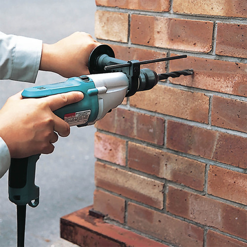 Makita 20mm (13/16”) Keyless Chuck 2 Speed Hammer Drill. 720W