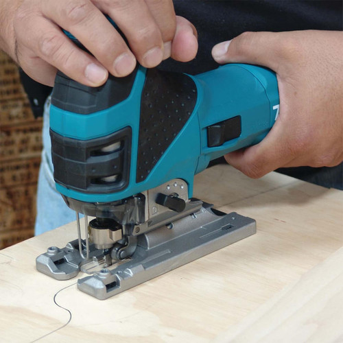 Makita Barrel Handle Jigsaw. 720W