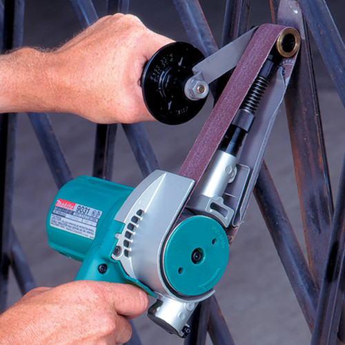 Makita 30mm (1-3/16”) Belt Sander. 550W