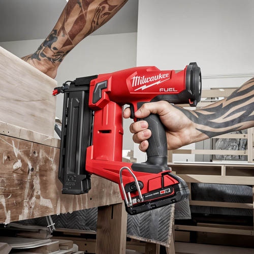 Milwaukee M18 Fuel Cordless 18 Gauge Brad Finishing Nailer Skin Only