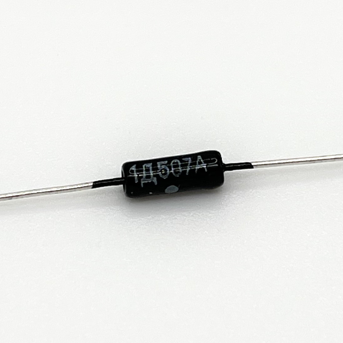 1D507A (1Д507А) Soviet Germanium Diode (1-Piece) - Pedal Parts and