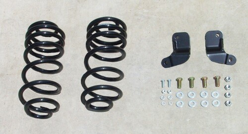 Hummer H2 Rear Coil Suspension 2003-2009 Rear 3" Drop Kit - McGaughys Part# 33098