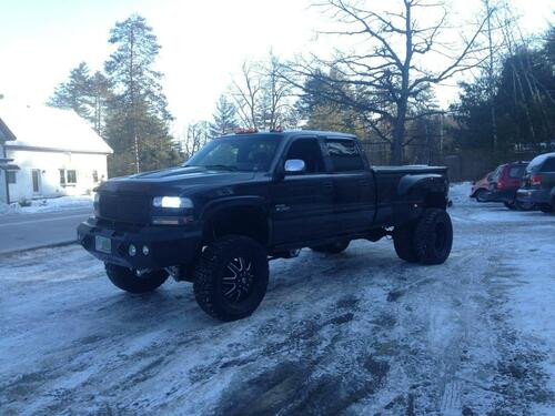 GMC Sierra 3500HD 2002-2010 7-9" McGaughys Lift Kit