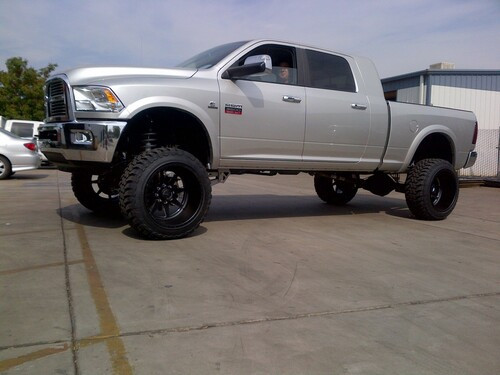 Dodge Ram 3500 4wd 2003-2008 8" McGaughys  Lift Kit