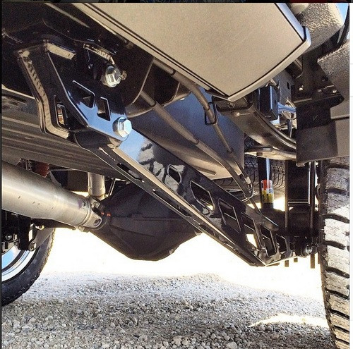GM Truck 2500 / 3500 2011-2019 60" Traction Bar Kit - Mcgaughys Part #52318