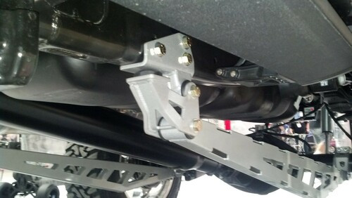 Ford F-350 2017-2019 60" Mcgaughys Traction Bar Kit