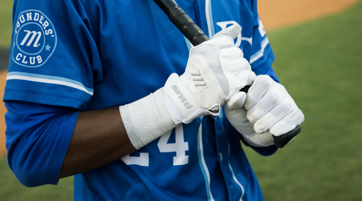 MLB Players Who Don't Wear Batting Gloves 