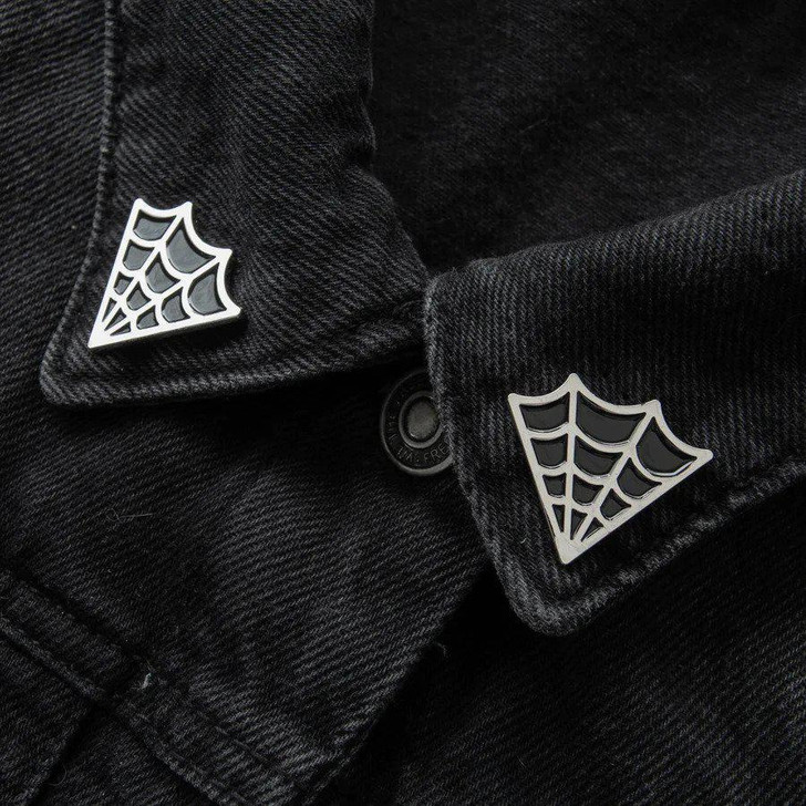 Cobweb Collar Pin Set