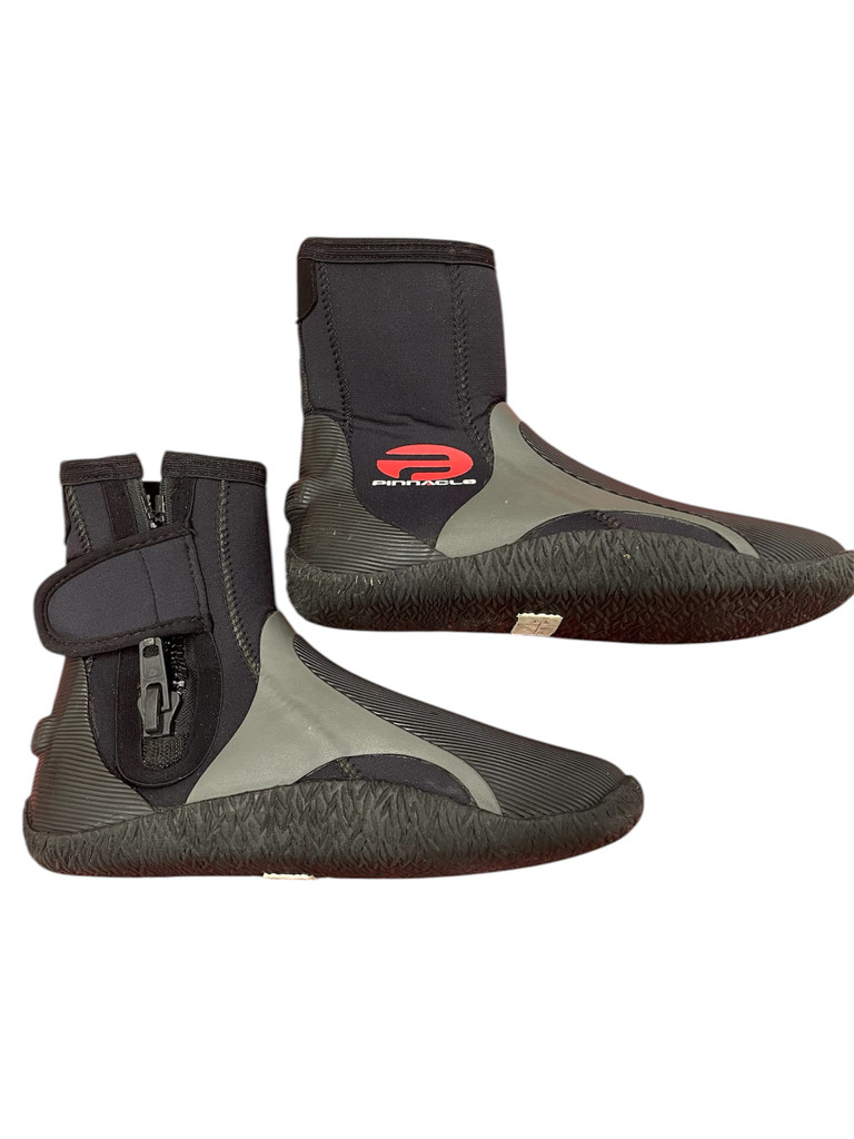 Pinnacle 6mm Apex XT Scuba Diving Snorkeling Booties Wetsuit Boot USED