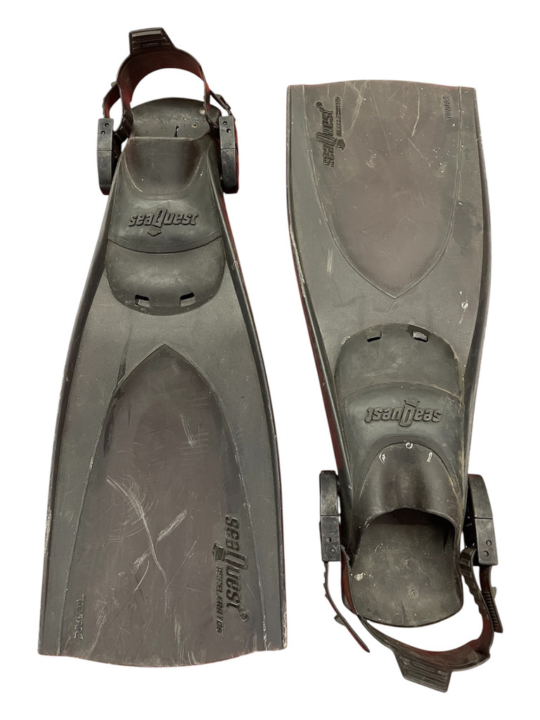 SeaQuest Scuba Diving Dive Fins (USED)