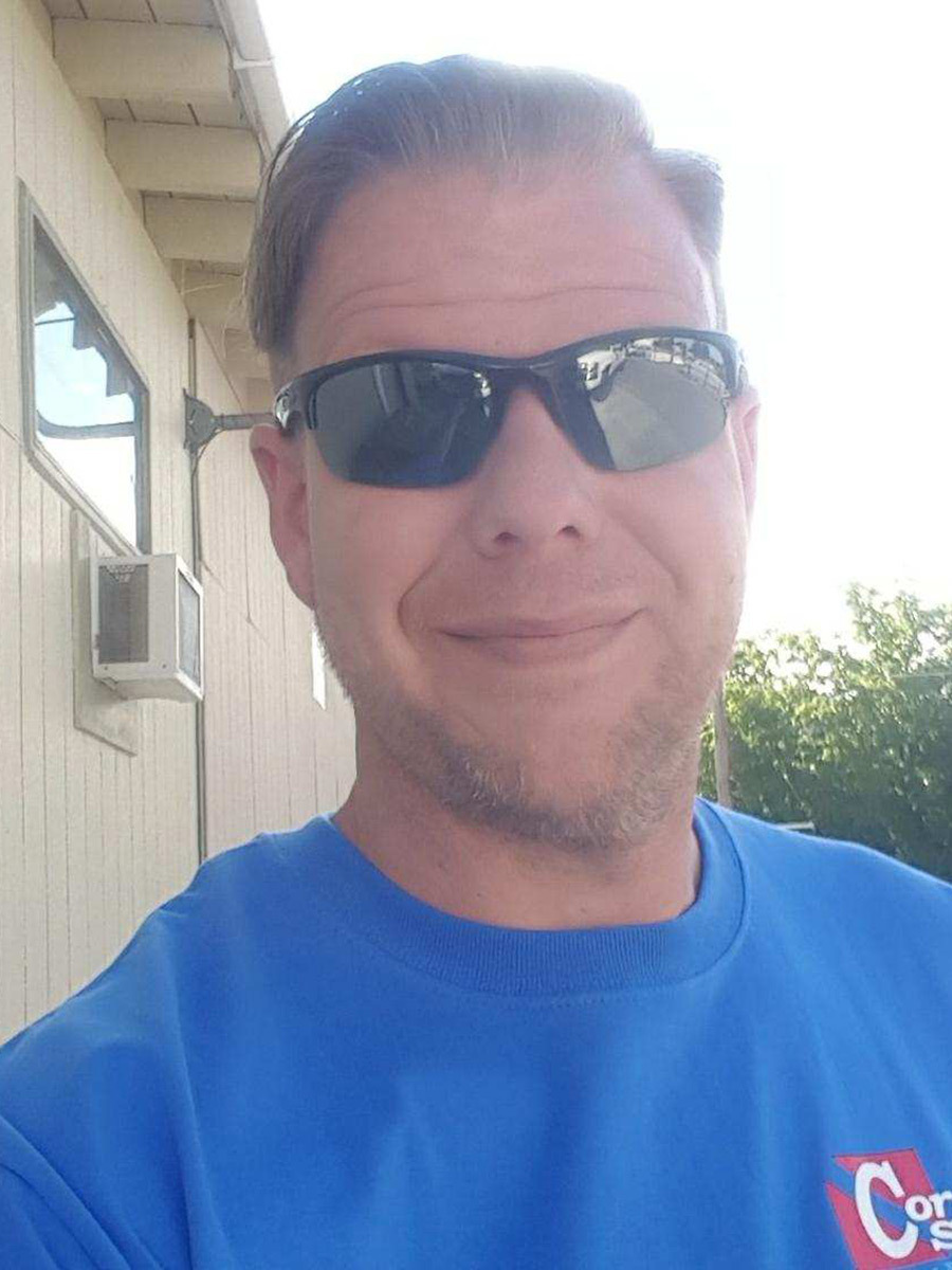 Maxx at Coral Sea Scuba dive shop in Grants Pass Oregon