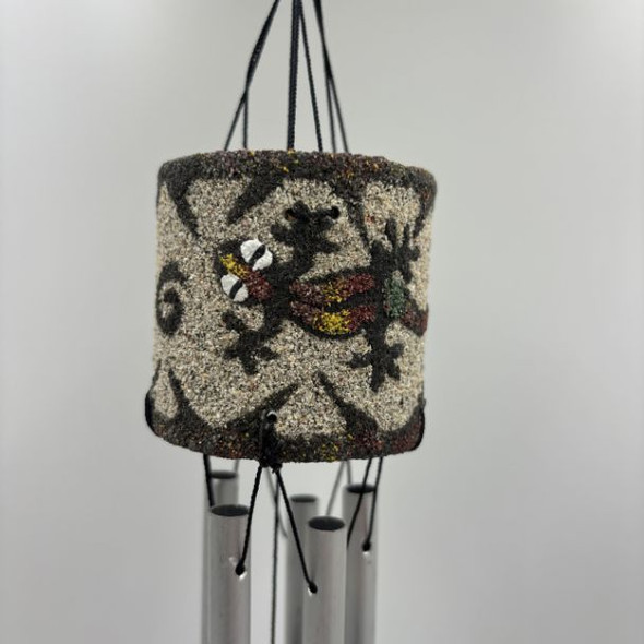 11854 SMALL SAND GECKO CHIME 60x6x6cm