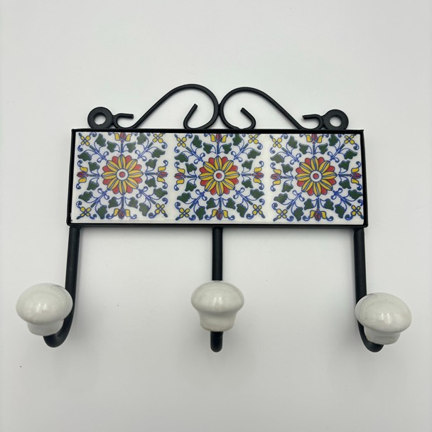 10010 5X5 WHT MIX CLR 3HK TILE HANGER 15x11x4cm