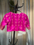 Elegant blouse made with pure Kanchipuram Silk fabric. Elegant blouse made with pure Kanchipuram Silk fabric.