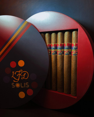 NOW INSTOCK FOR A SHORT TIME THE CIGAR EVERYONE IS LOOKING FOR!

Litto Gomez Jr. was born into the cigar world. La Flor Dominicana had been founded 6 years before he first opened his eyes and 22 years later with the help of his father Litto and older brother Tony his first project has come to fruition. Solis, derived from the Latin word “sol”, features a sun grown Habano wrapper, Sumatra Binder, and a blend of Dominican tobaccos from La Flor Dominicana’s farm in La Canela. The resulting smoke is powerful and charismatic with bright flavors nuanced through a range of spices that make it unique yet undeniably LFD.

CIGAR ORIGIN: Dominican Republic


STRENGTH:FULL


WRAPPER COLOR:Natural
WRAPPER:Ecuadorian Habano
BINDER:Ecuador Sumatra
FILLER:Dominican Republic Handmade
MADE BY:La Flor Dominicana 