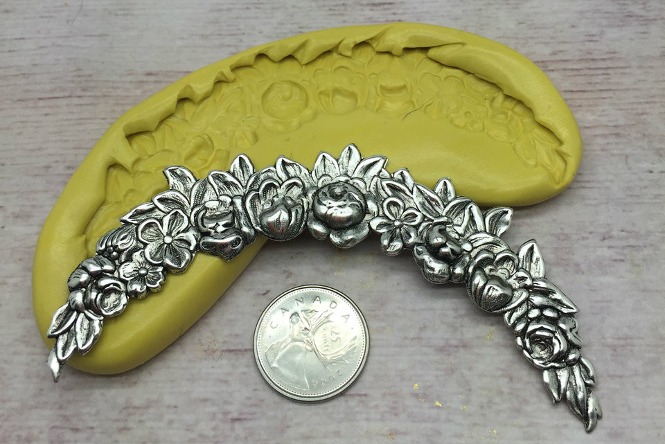Collar Swag Garland Floral Mold Silicone Christines Molds