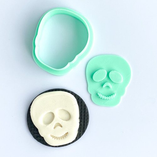 Skull Embosser and  Cutter set ( 2" or 4"  )