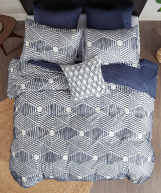 Thumbnail 6: NAVY