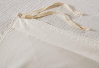 Thumbnail 6: WHITE