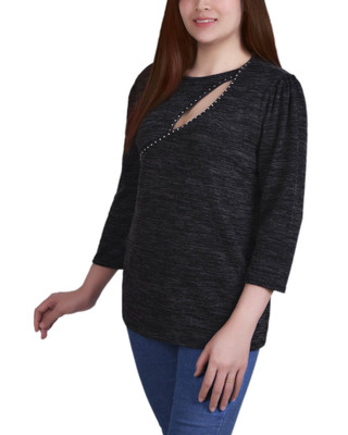 Thumbnail 2: BLACK