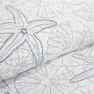 Thumbnail 6: WHITE